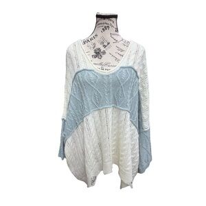 POL V-Neck Cable Knit Distressed Hem Oversized Sweater Blue/White Size Small